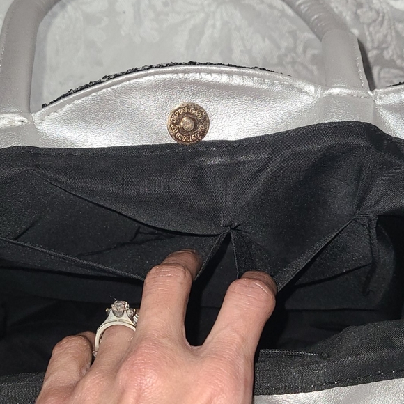 Sequins Kitty Bag - Picture 12 of 16